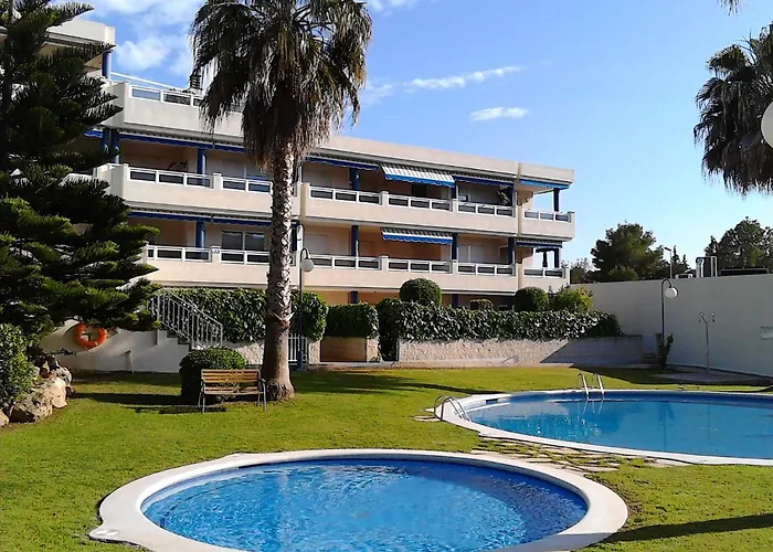 Gran terraza, jardín privado, piscina, playa cercana, wifi 300Mb, Netflix