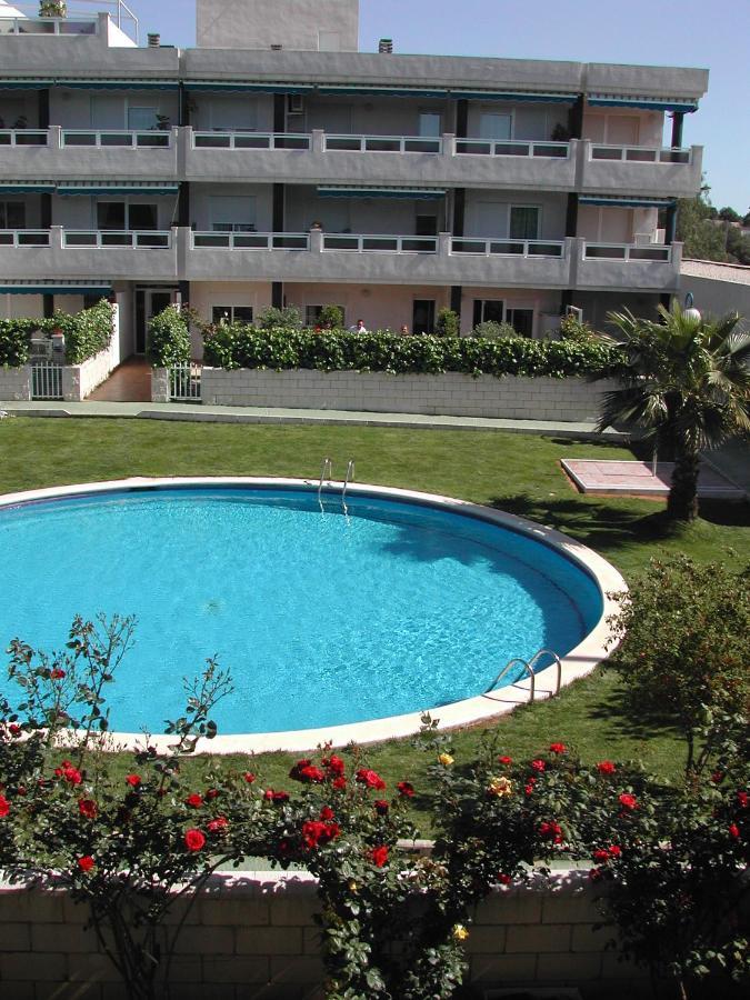 Gran Terraza, Jardín Privado, Piscina, Playa Cercana, Wifi 300mb, Netflix *